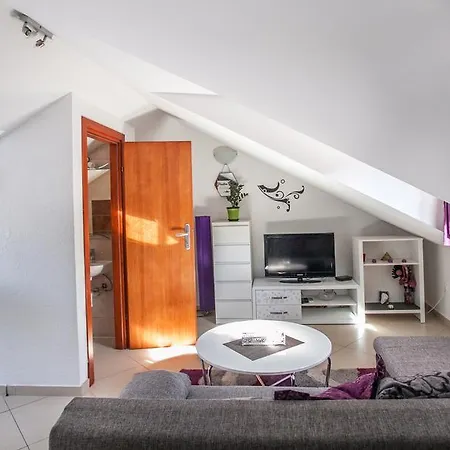 Gostinjska kuća Trifora Trogir
