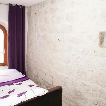 Trifora 3* Trogir