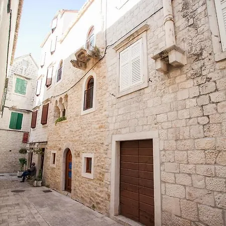 Affittacamere Trifora 3*