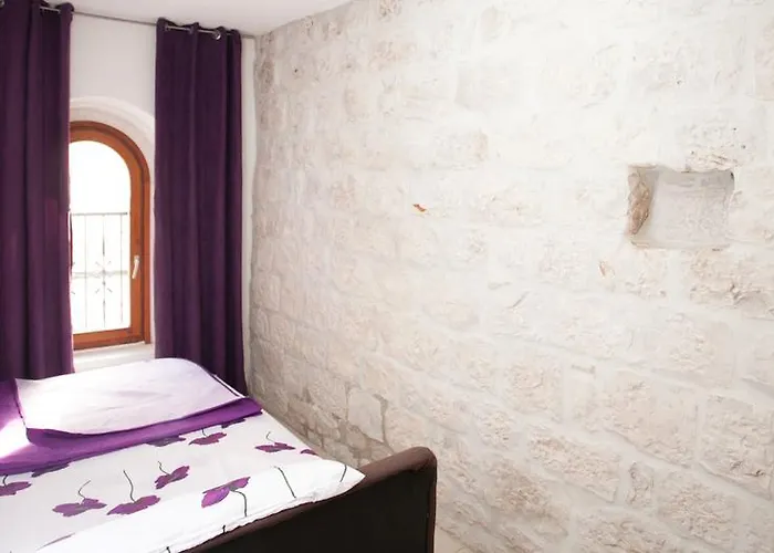 Trifora 3* Τρογκίρ