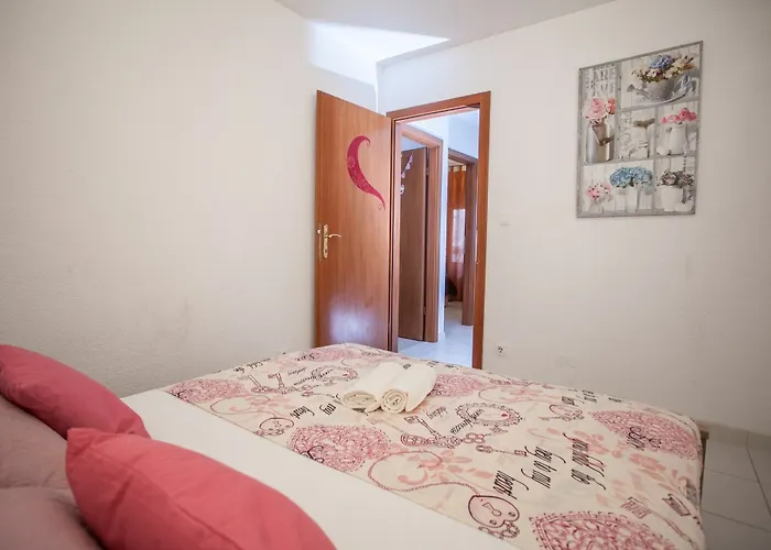 Trifora Gæstehus 3*